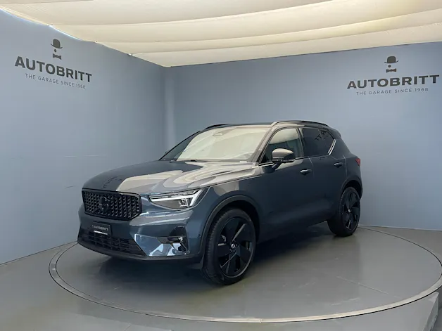 VOLVO XC40 2.0 B4 MH Black Edition