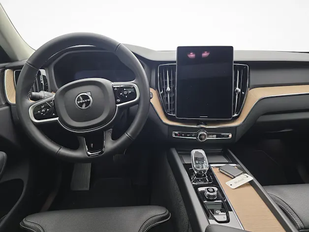VOLVO XC60 2.0 B5 MH Plus Dark AWD