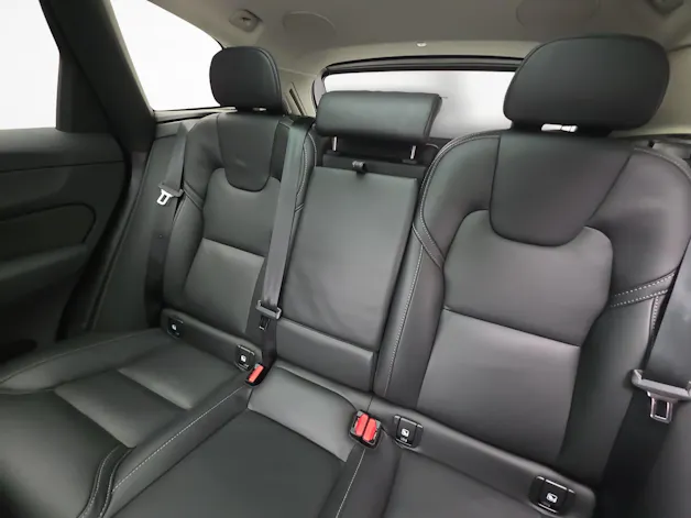 VOLVO XC60 2.0 B5 MH Plus Dark AWD