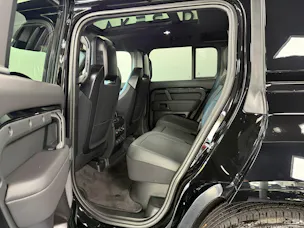 Land Rover Defender 110 4.4 V8 Octa Black