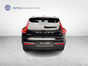Fahrzeugbild VOLVO XC40 2.0 B3 MH Plus Dark
