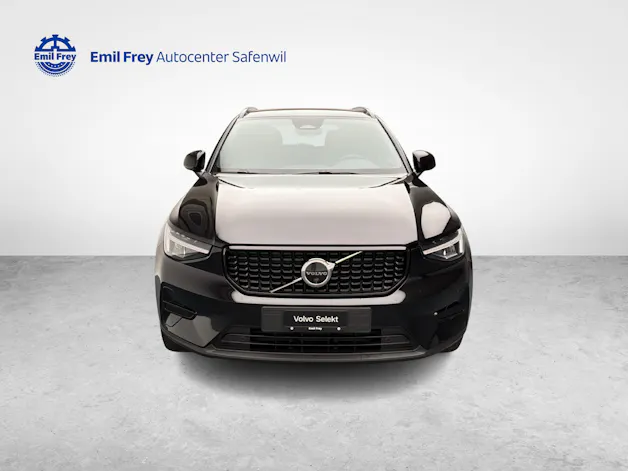 VOLVO XC40 2.0 B3 MH Plus Dark