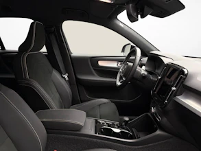 https://vehicle.imgix.net/4512128/e61a0619-3200-4242-8383-bcebb6224057.jpg