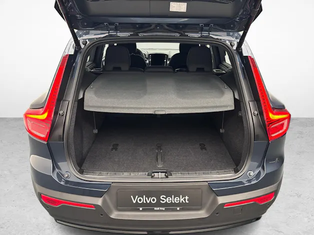 VOLVO XC40 2.0 B4 MH Plus Dark