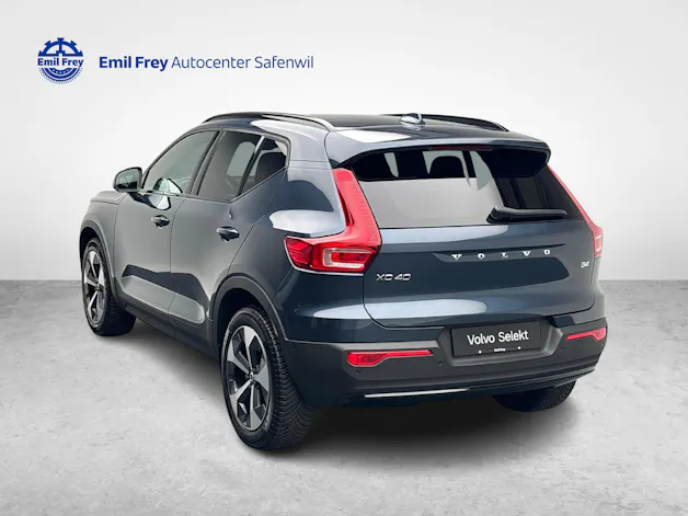 VOLVO XC40 2.0 B4 MH Plus Dark