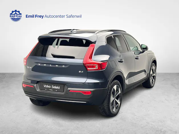 VOLVO XC40 2.0 B4 MH Plus Dark