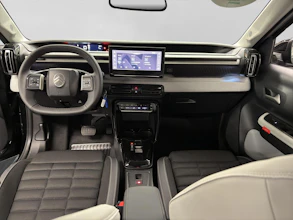 https://vehicle.imgix.net/4512170/260f4314-edf5-43bf-acf7-ff94ada38188.jpg