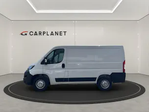 PEUGEOT Boxer Kaw. 330 L1H1 2.2 BlueHDi 120 Premium S/S