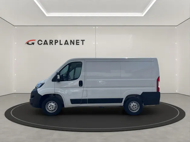 PEUGEOT Boxer Kaw. 330 L1H1 2.2 BlueHDi 120 Premium S/S