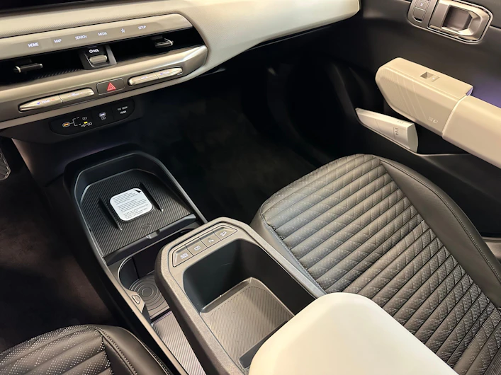image du véhicule KIA EV4