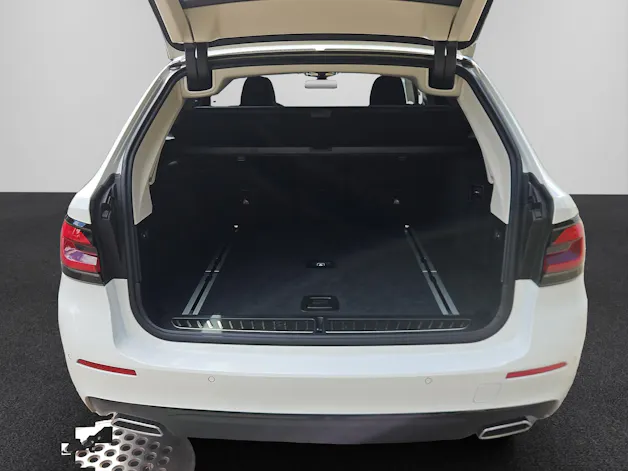 BMW 530i xDrive 48V Touring Steptronic