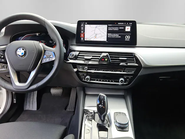 BMW 530i xDrive 48V Touring Steptronic