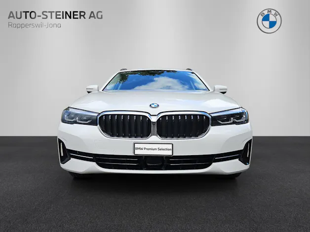 BMW 530i xDrive 48V Touring Steptronic