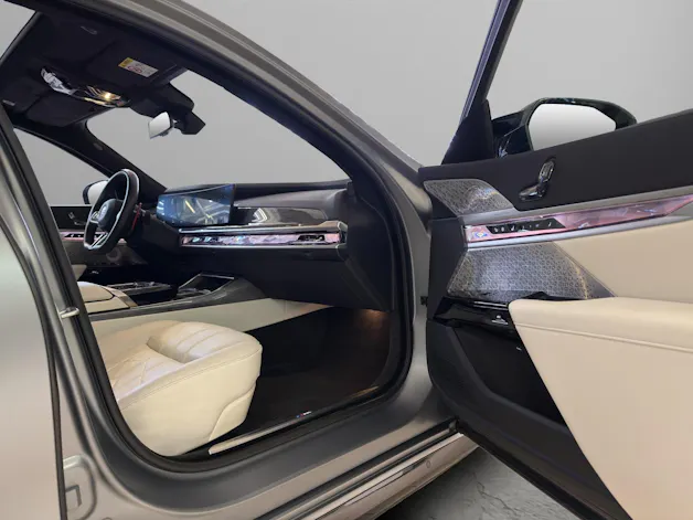 BMW 7er M760e xDrive M-Performance Paket