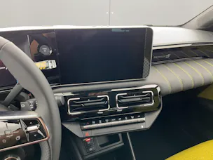RENAULT R5 E-Tech Comfort Range iconic five