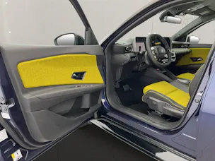 RENAULT R5 E-Tech Comfort Range iconic five