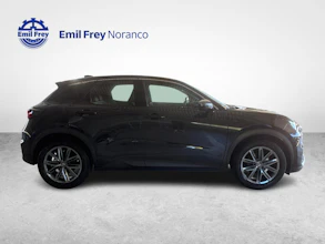 https://vehicle.imgix.net/4512471/f3075598-0fcd-41d9-8731-ab507ccdb467.jpg