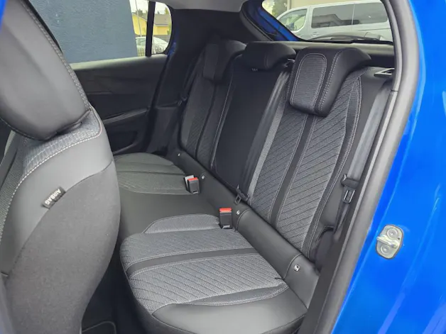 PEUGEOT 208 NEW 1.2 Hybrid Allure Premium