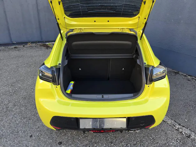 PEUGEOT 208 NEW 1.2 Hybrid 145 GT