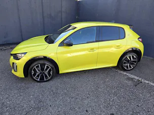 PEUGEOT 208 NEW 1.2 Hybrid 145 GT