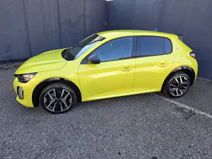 PEUGEOT 208 NEW 1.2 Hybrid 145 GT