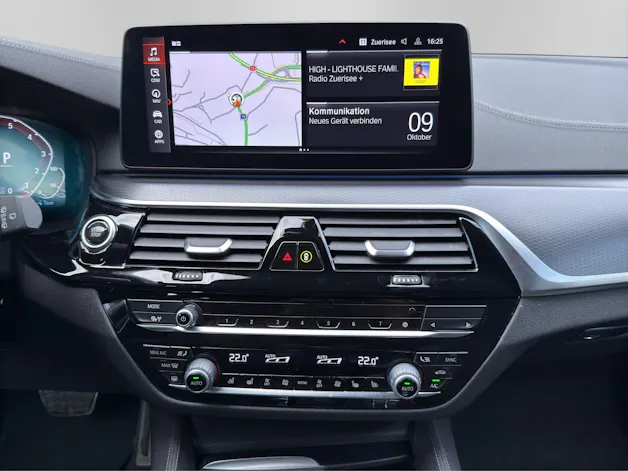 BMW 530e xDrive Touring M Sport Steptronic