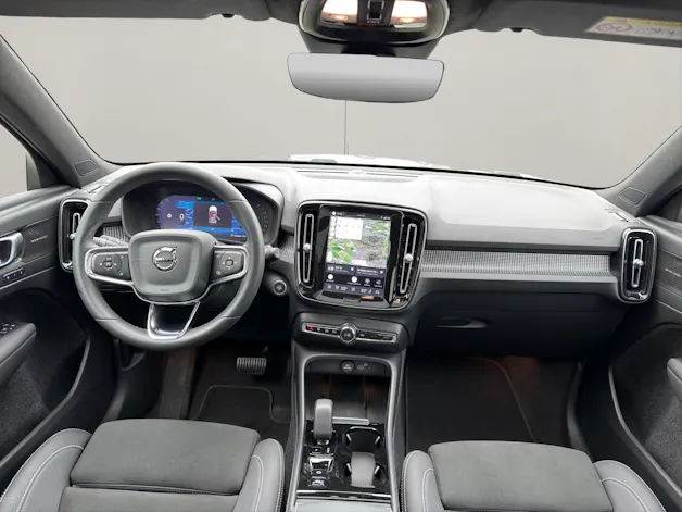 VOLVO XC40 2.0 B4 MH Ultimate Bright