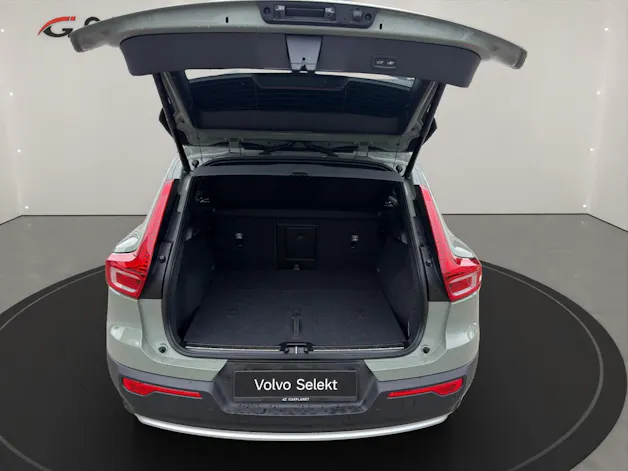 VOLVO XC40 2.0 B4 MH Ultimate Bright