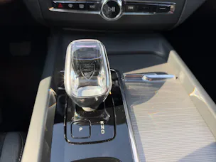 VOLVO XC60 2.0 T6 TE Ultimate Dark eAWD