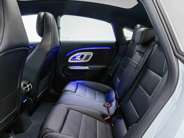 MERCEDES-BENZ CLA 350 4MATIC EQ