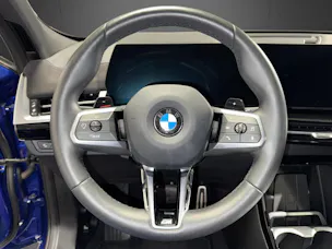 BMW X2 U10 20i sDrive paddles