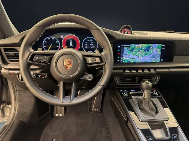 PORSCHE 911 GT3 mit Touring-Paket