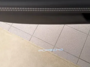 PORSCHE 911 GT3 mit Touring-Paket