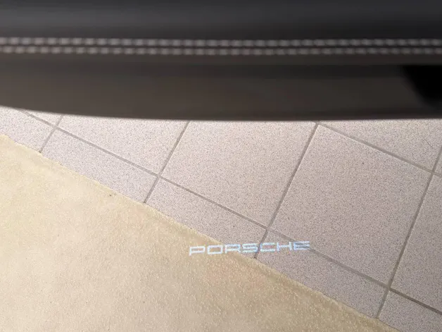 PORSCHE 911 GT3 mit Touring-Paket
