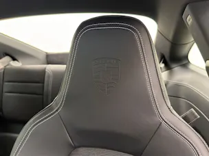 PORSCHE 911 GT3 mit Touring-Paket