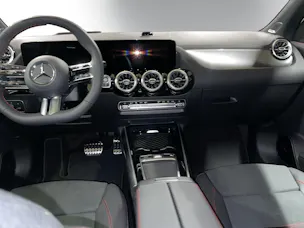 MERCEDES-BENZ GLA 220d 4Matic 8G-DCTSwiss Star