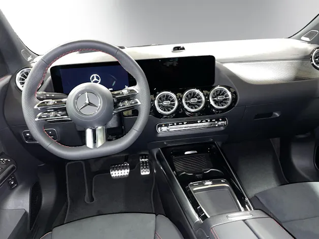 MERCEDES-BENZ GLA 220d 4Matic 8G-DCTSwiss Star