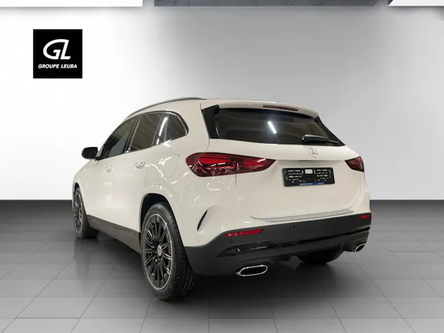 MERCEDES-BENZ GLA 220d 4Matic 8G-DCTSwiss Star