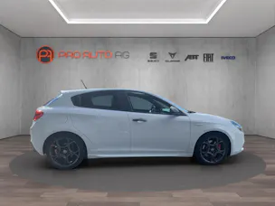 ALFA ROMEO Giulietta 1750 TBi Veloce TCT