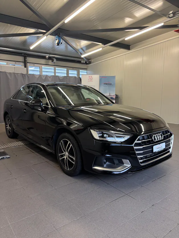 AUDI A4 Limousine 40 TFSI advanced S-tronic