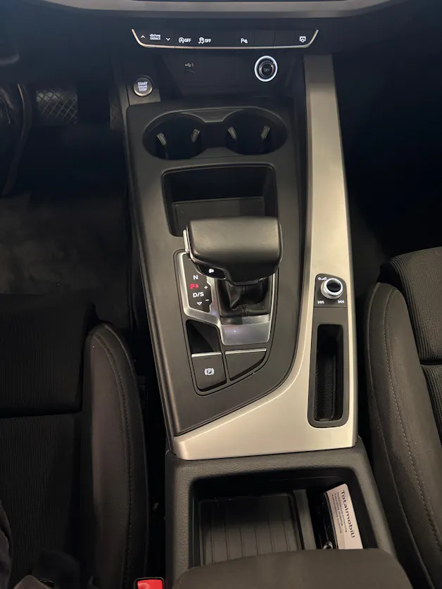 AUDI A4 Limousine 40 TFSI advanced S-tronic