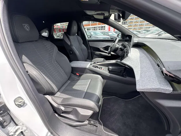 PEUGEOT 3008 145 GT Hybrid e-DCS-Automat