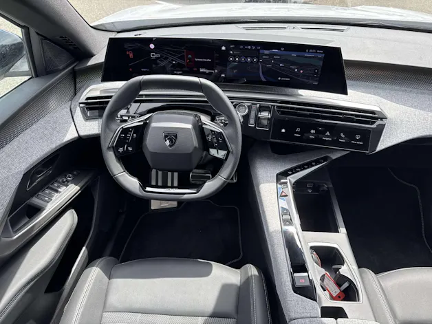 PEUGEOT 3008 145 GT Hybrid e-DCS-Automat