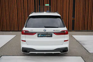 BMW X7 xDRIVE M50d STEPTRONIC BLACK l 400 PS