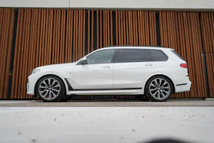 BMW X7 xDRIVE M50d STEPTRONIC BLACK l 400 PS