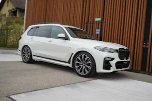 BMW X7 xDRIVE M50d STEPTRONIC BLACK l 400 PS