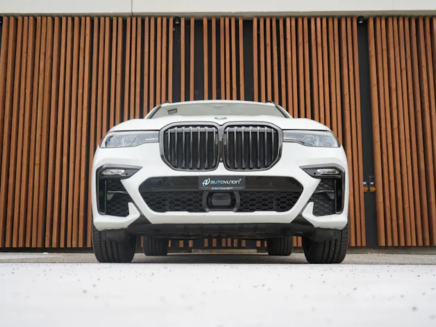 BMW X7 xDRIVE M50d STEPTRONIC BLACK l 400 PS