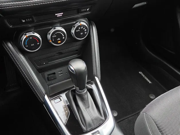 MAZDA 2 G 90 Revolution