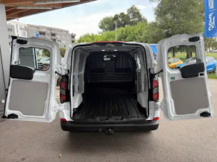 FORD Transit Custom Van 320 L1 2.0 EcoBlue 136 Trend