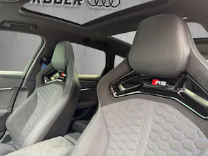 AUDI RS6 Avant 4.0 TFSI V8 Performance quattro